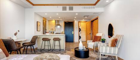 Apartment, Balcony