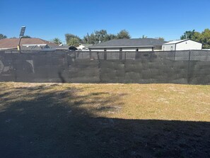 Property grounds - 3-bedroom house in fabulous Lehigh Acres with AC comfort (Lehigh Acres)