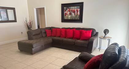 3-bedroom house in fabulous Lehigh Acres with AC comfort