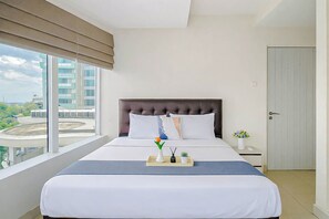 Standard Apartment - Comfy and Spacious 3BR with Extra Room Grand Kamala Lagoon Apartment By Travelio   (Bekasi)