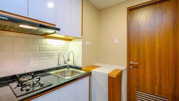 Standard Studio | Private kitchen | Electric kettle