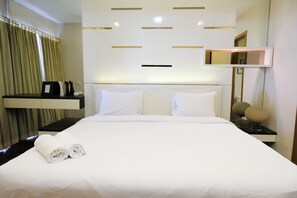 Room - Spacey 2Br With Access Mall At Apartment Aryaduta Residence Surabaya (Surabaya)