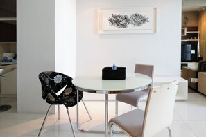 Standard Apartment | Dining room - Spacey 2Br With Access Mall At Apartment Aryaduta Residence Surabaya (Surabaya)