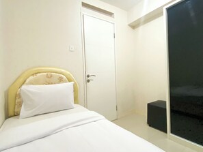 Standard Apartment - Best Price And Strategic 2Br At Bassura City Apartment (Jakarta)