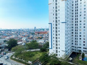 Standard Apartment | City view - Best Price And Strategic 2Br At Bassura City Apartment (Jakarta)