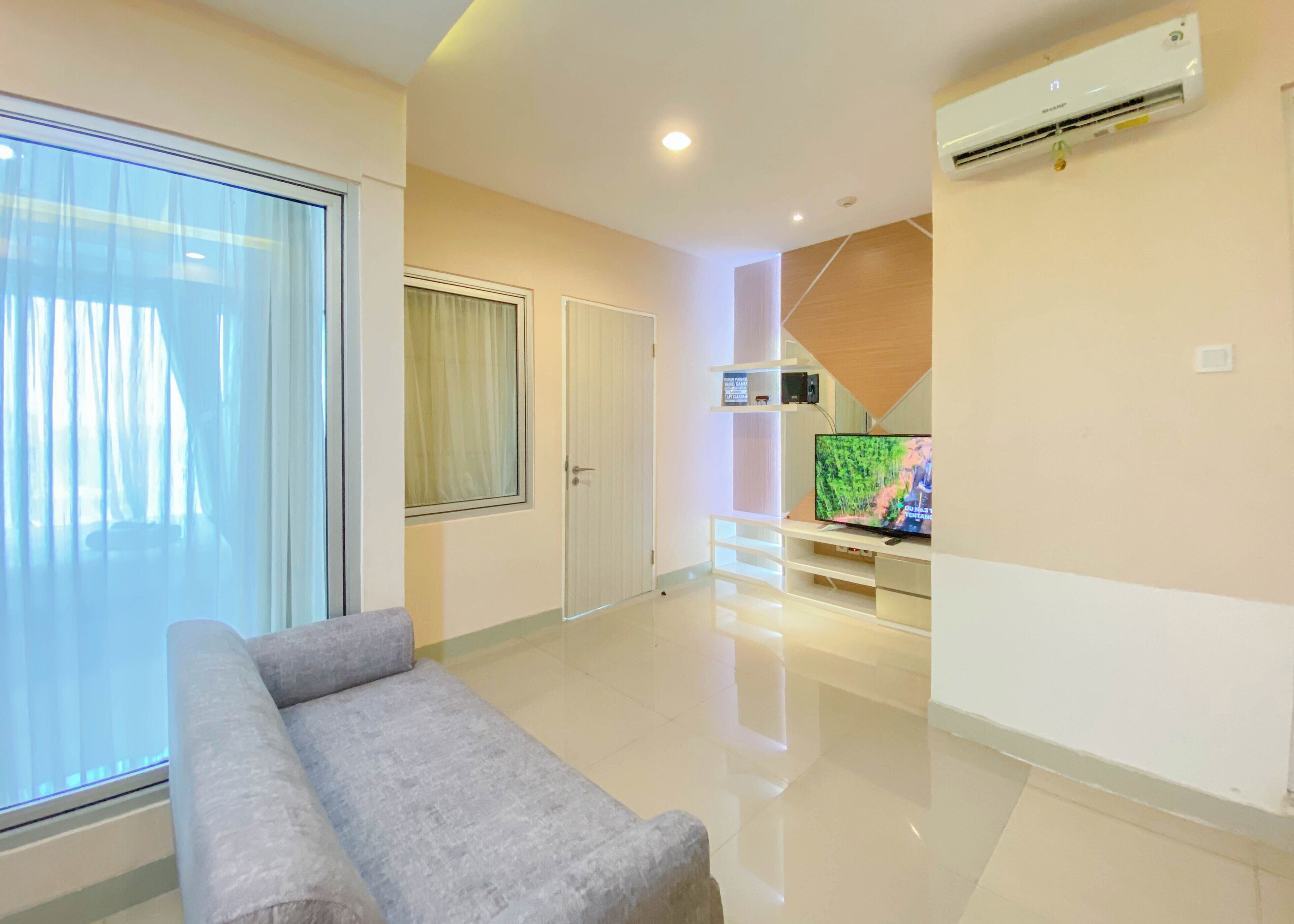 Standard Apartment | Living room