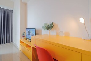 Standard Studio - Minimalist Studio Room Grand Kamala Lagoon Apartment (Bekasi)