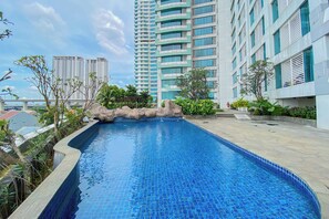 Kolam renang outdoor