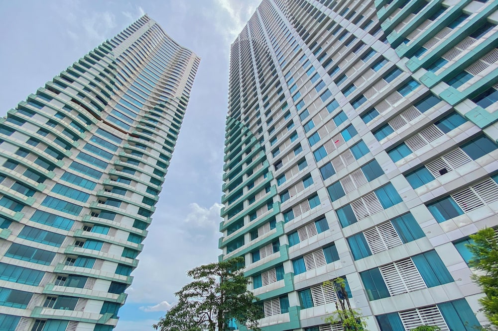 Simple Studio With Direct Access Mall At Grand Kamala Lagoon Apartment