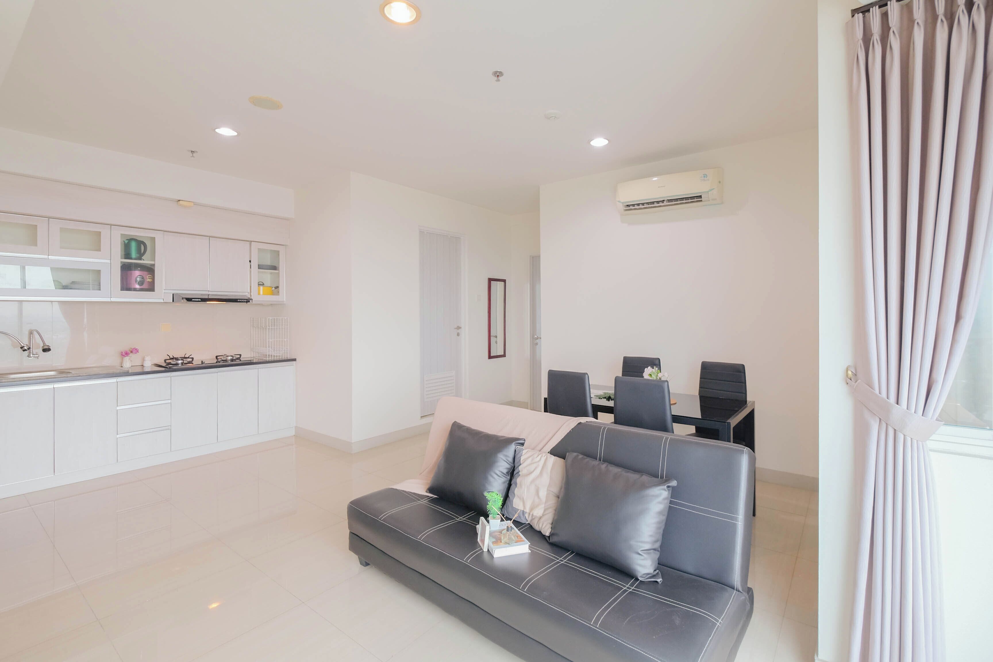 Standard Apartment | Living room