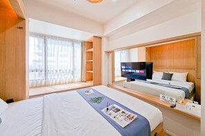 Standard Studio - Comfortable And Relaxing Living In Studio At Apartment Collins Boulevard (Tangerang)