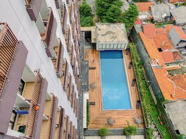 Kolam renang outdoor