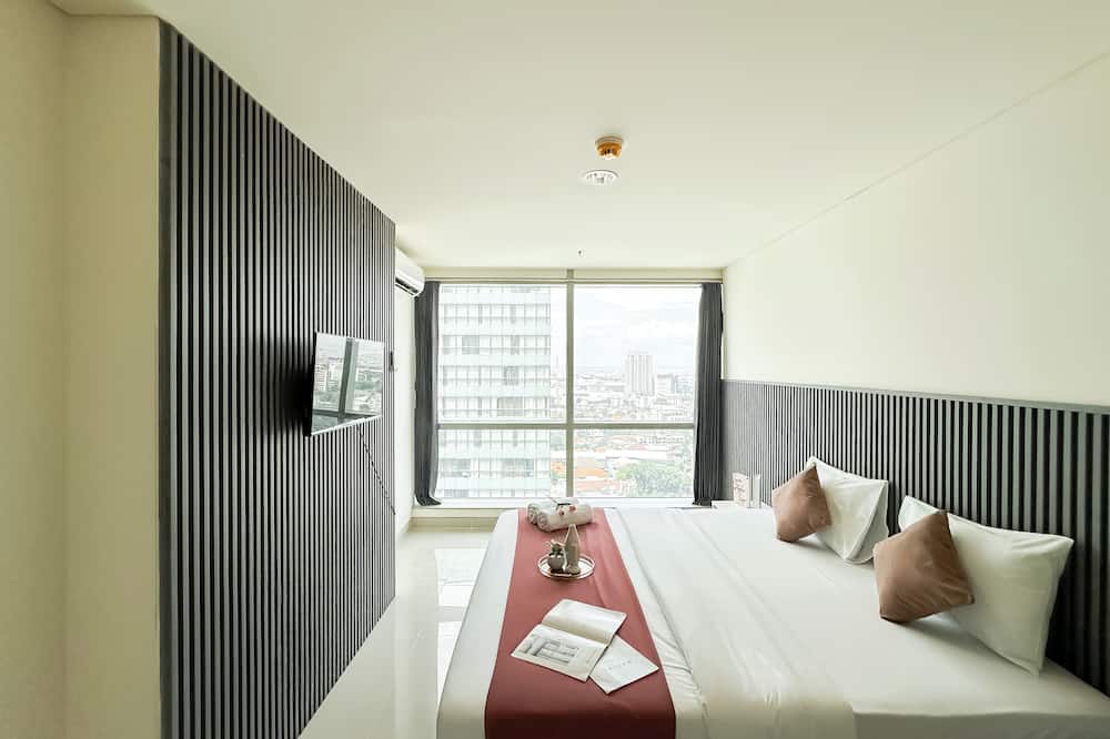 Lovely And Vibrant 2Br Space At Praxis Apartment