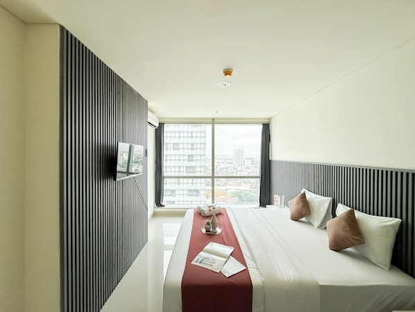 Standard Apartment - Lovely And Vibrant 2Br Space At Praxis Apartment (Surabaya)