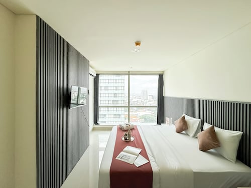 Lovely And Vibrant 2Br Space At Praxis Apartment