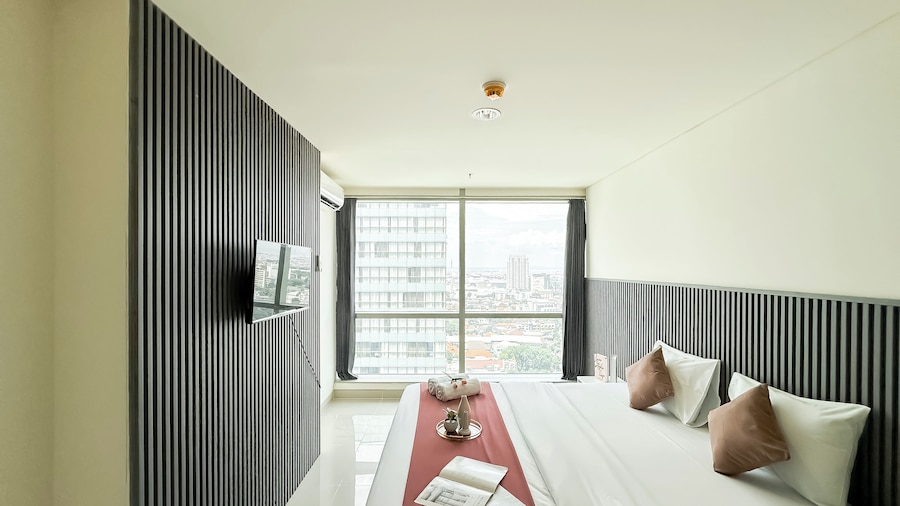 Lovely And Vibrant 2Br Space At Praxis Apartment