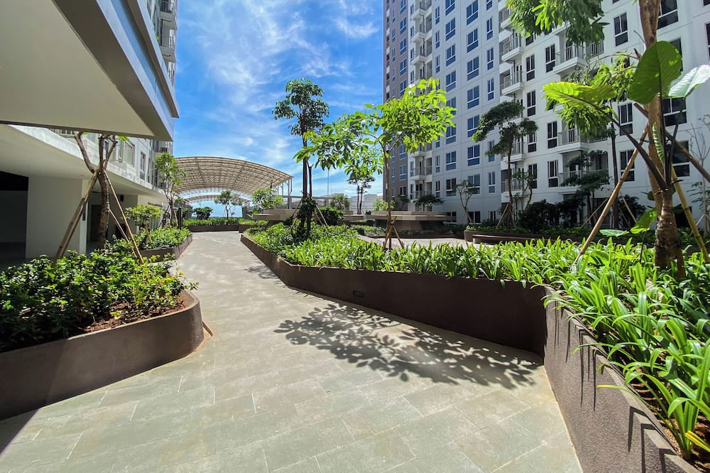 Studio Apartment At Tokyo Riverside Pik 2 Near Hope Intercultural School