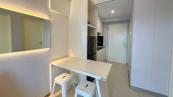 Standard Apartment | Dining room