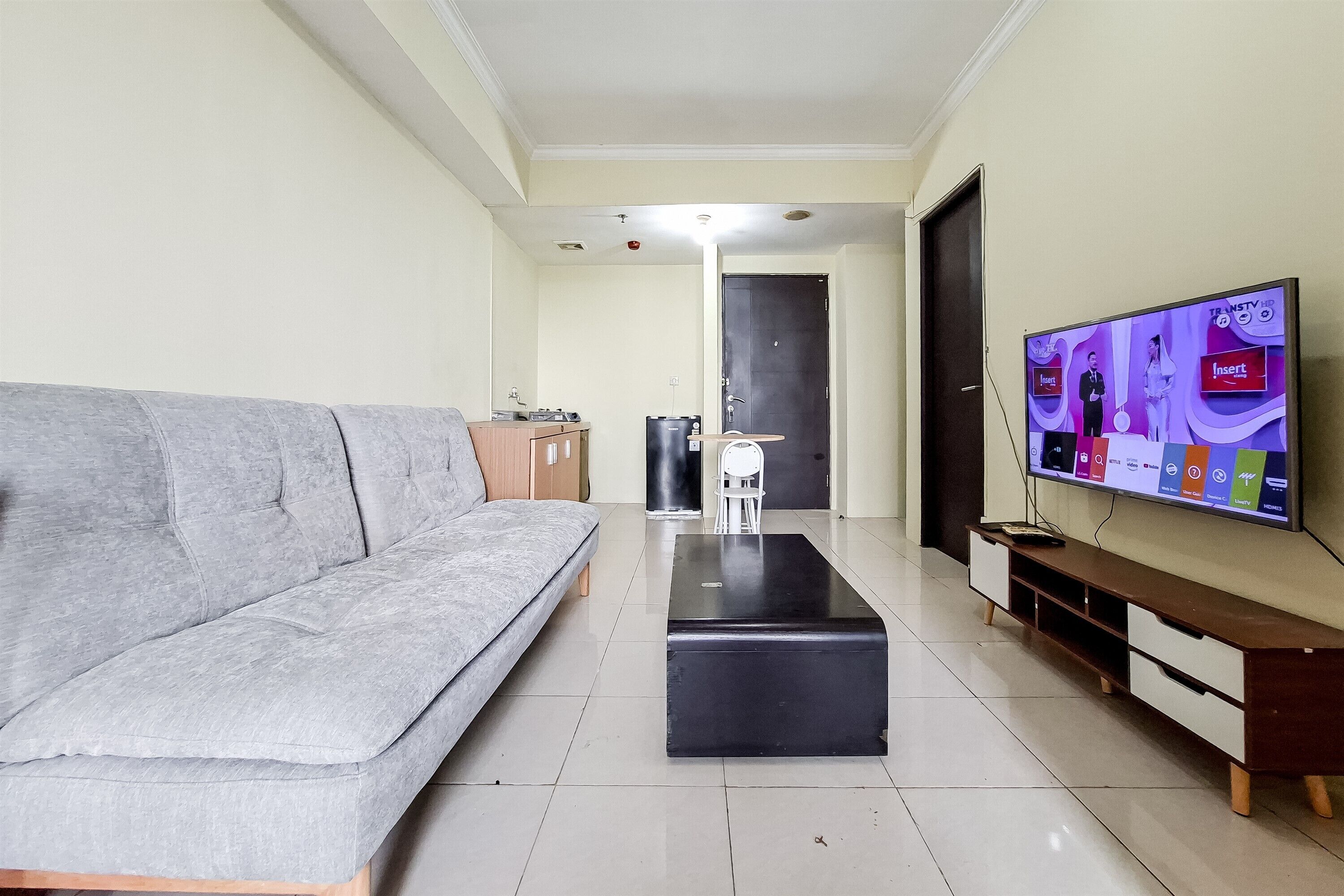 Standard Apartment | Living room