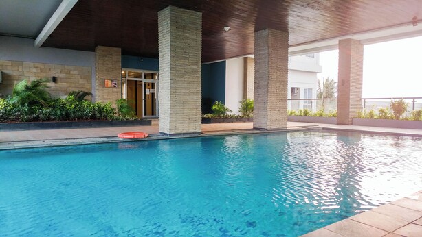 Kolam renang outdoor