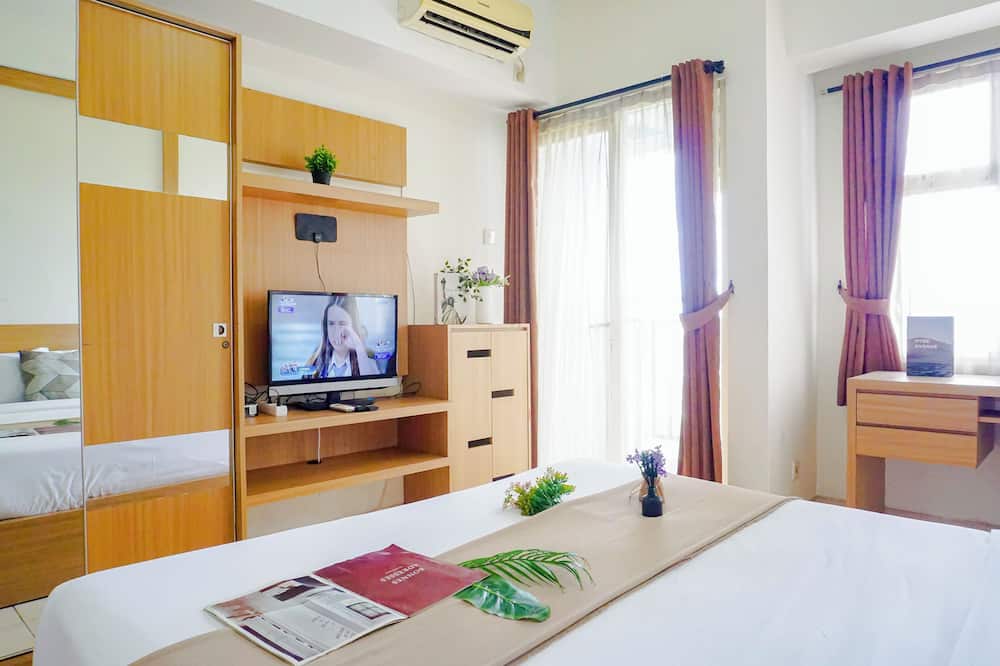 Contemporary And Cozy Studio Apartment Margonda Residence 3