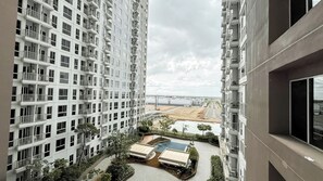 Standard Studio | City view - Classic Modern Studio At Apartment Tokyo Riverside Pik 2 (Teluknaga)