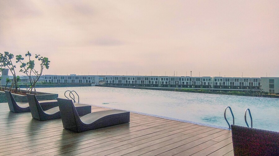 Comfy And Homely Space 2Br At Apartment Vasanta Innopark