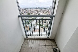 Standard Studio | Balcony - Comfortable And Delightful Studio At Apartment M-Town Residence (Gading Serpong)