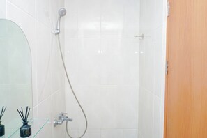 Standard Apartment | Bathroom - Wondrous Space 2Br At Apartment Evenciio Margonda (Depok)