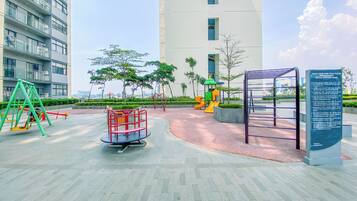 Children’s play area – outdoor