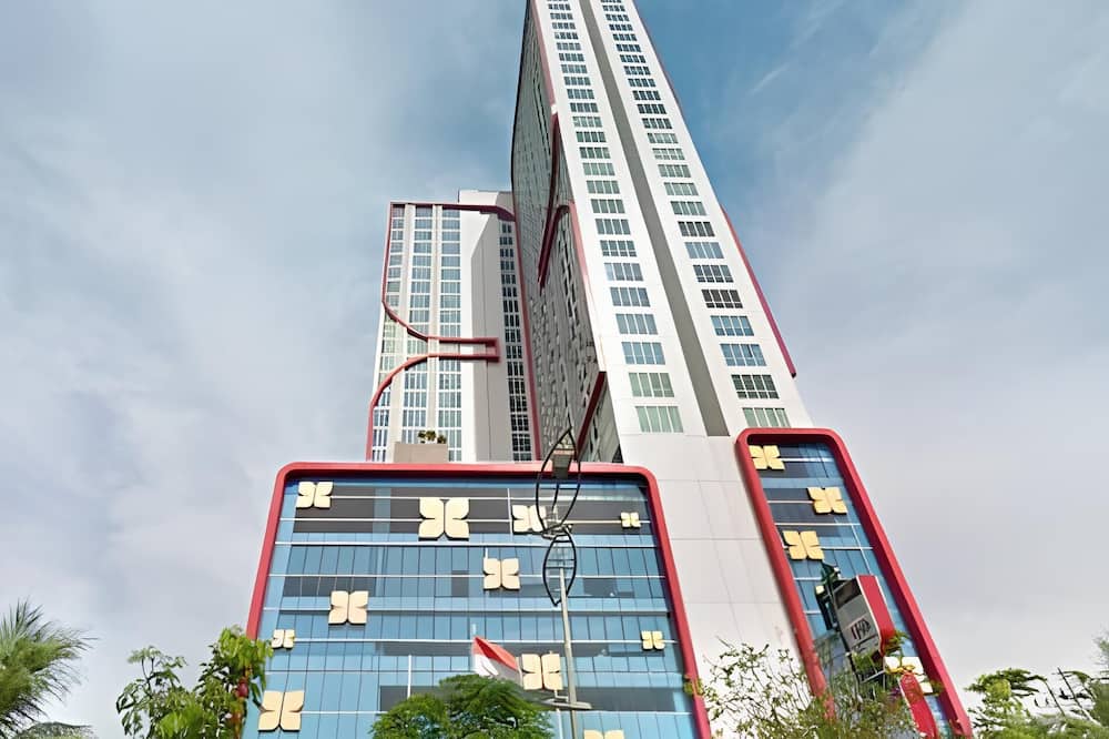 Strategic Location Studio At Tamansari Papilio Apartment