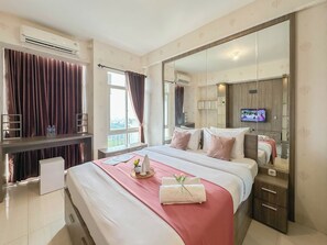 Room - Cozy Living Studio Near Merr At Bale Hinggil Apartment (Surabaya)