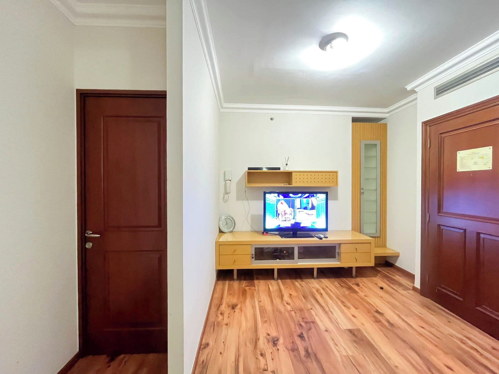 標準公寓 | 電視