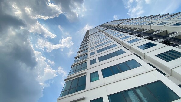 Exterior - Comfortable And Stylish 1Br At Apartment Samara Suites (Jakarta)