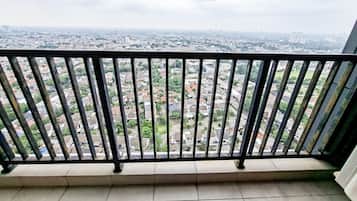 Standard Studio | Balcony