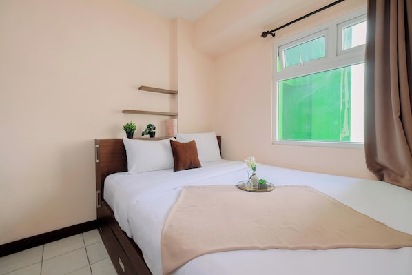 Room - Simple Look 2Br Apartment Green Pramuka City Near Shopping Center (Jakarta)