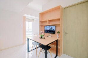 Standard Apartment - Compact And Stylish 2Br Near Nice At Tokyo Riverside Pik 2 Apartment (Teluknaga)