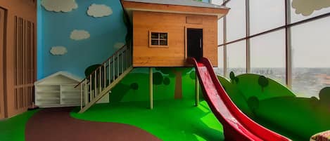 Aire de jeu intérieure pour enfants