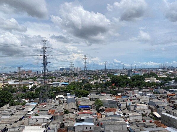 Standard Apartment | City view - Simple Look 1Br Apartment At Vittoria Residence (Jakarta)