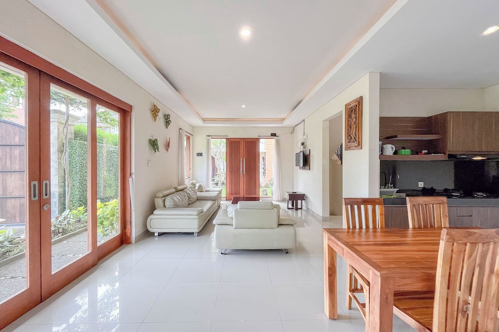 Homey And Magnificent 3Br At Villa Casa De Uli