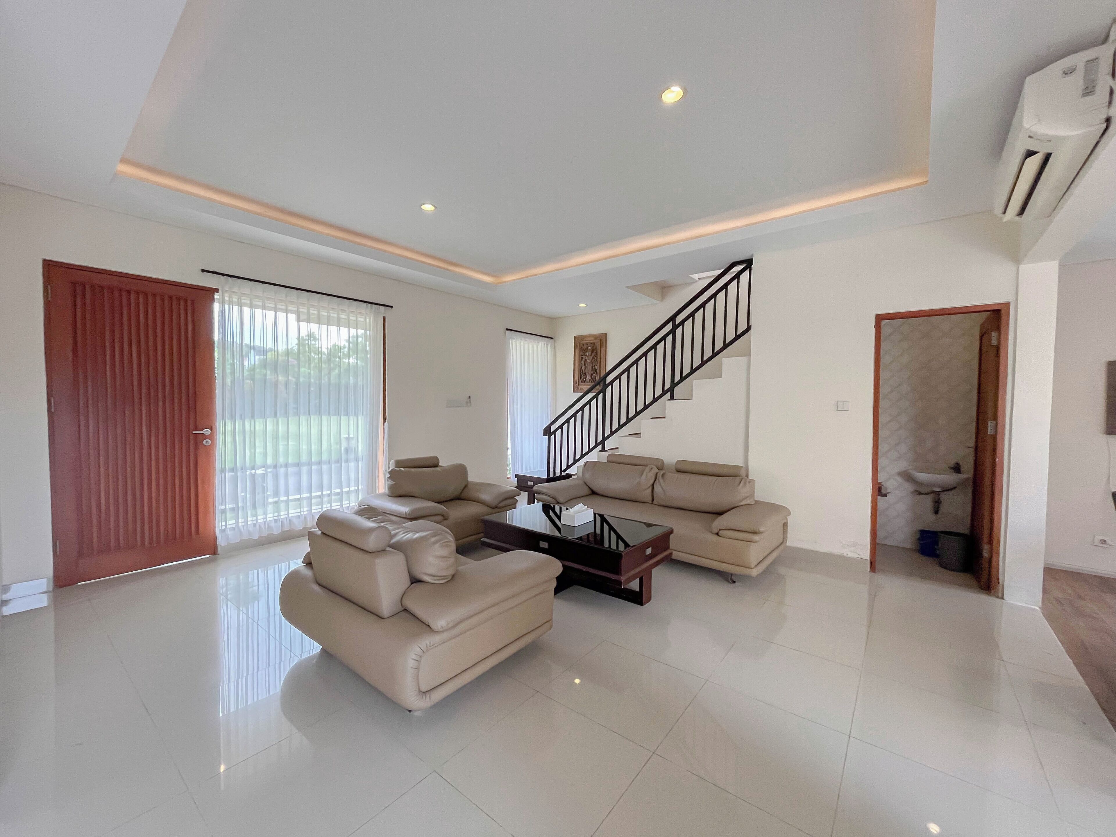 Standard Apartment | Living area