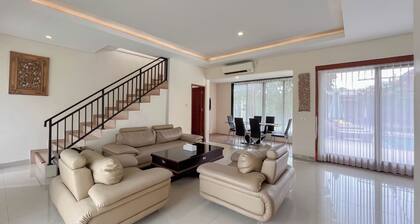 Spacious And Homey 3Br At Villa Casa De Uli