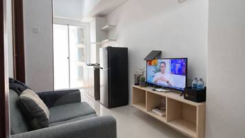 Standard Apartment | Living area