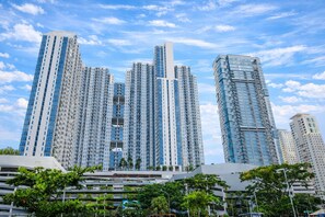 Exterior - Comfortable And Roomy Studio At Tanglin Supermall Mansion Apartment (Surabaya)