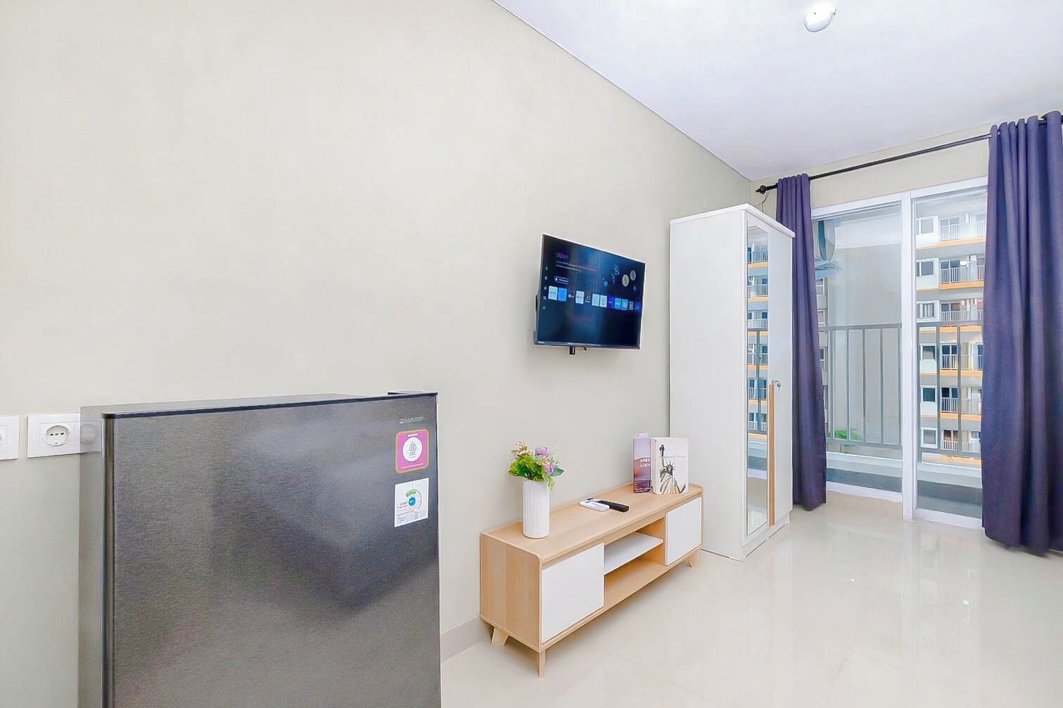 Standard Studio | Living area