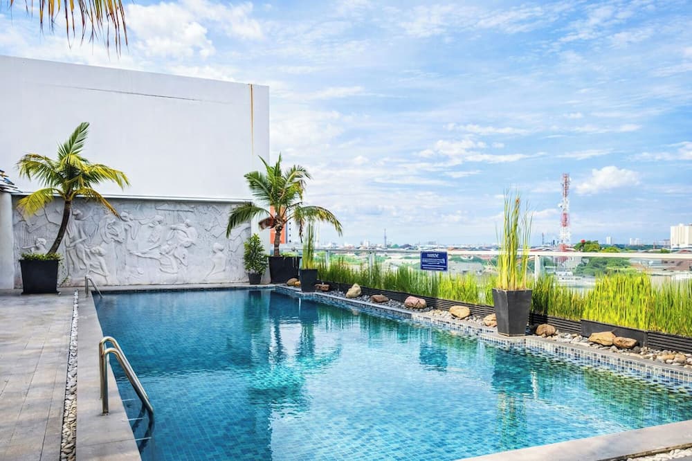 Modern Studio Near Petra Christian University At The Square Surabaya Apartment