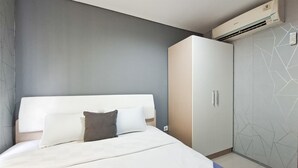 Ảnh chưa phân loại, 2 trong số 19 ảnh, nút