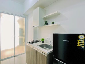 Interior - Compact White 2Br Near Rawa Buaya Station At Vittoria Residence (Jakarta)