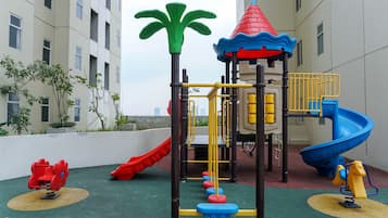 Tempat bermain anak - outdoor