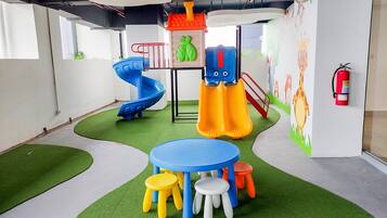 Children’s play area – indoor